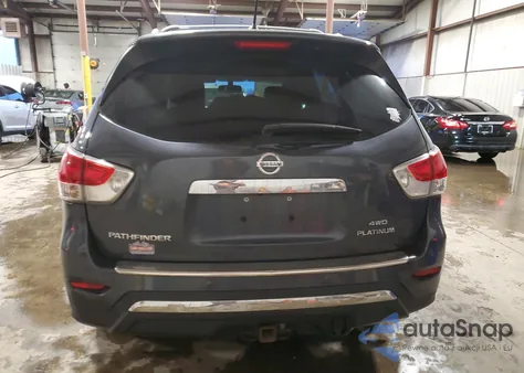 2014 Nissan Pathfinder S z USA, uszkodzony, nr VIN 5N1AR2MM8EC677933